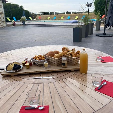 Kourline Villalunoterie Futuroscope Piscine Spa Oyre ภายนอก รูปภาพ